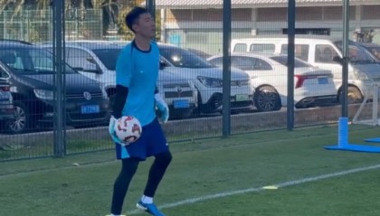 世界杯直播下载中心-方镜淇：肯定会尽我最大能力帮助球队，帮助年轻球员成长