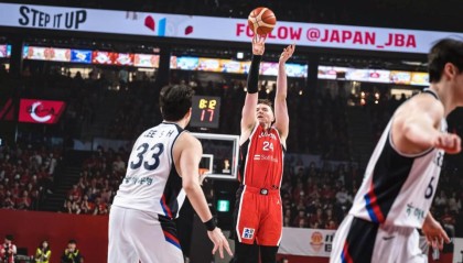 世界杯手机观看-78-72，中国男篮传来喜讯！日本帮大忙了，晋级形势豁然开朗